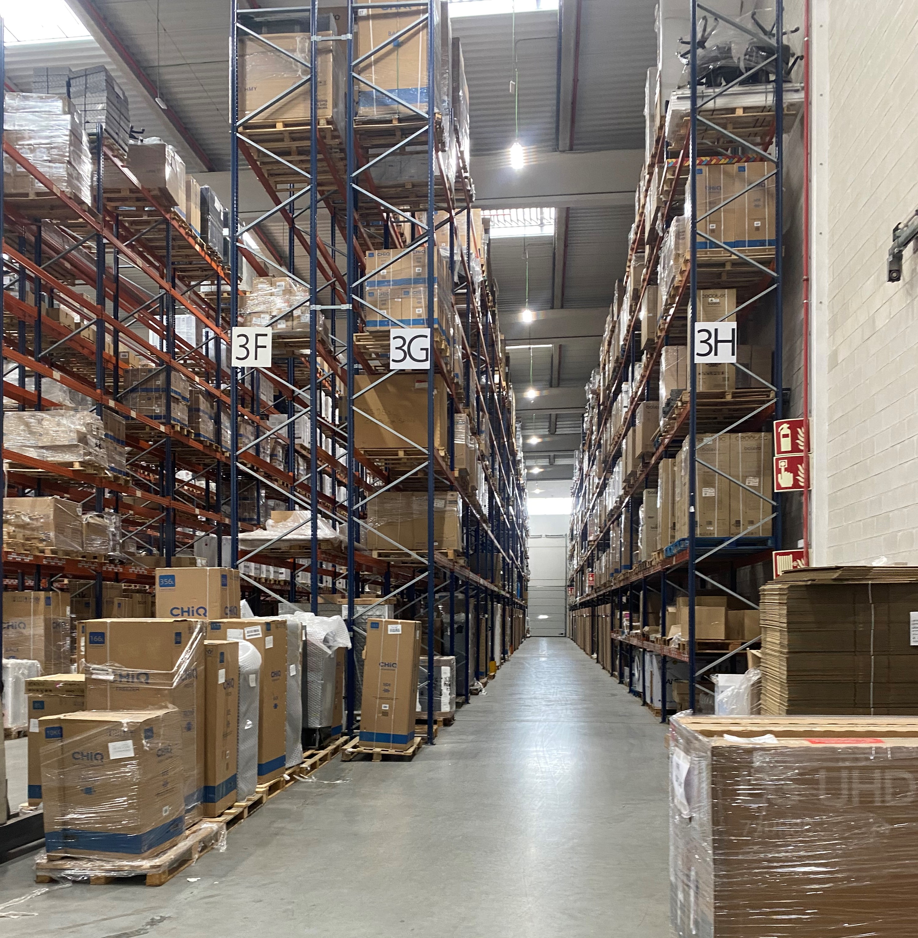 Interior de la nave (Espacio de almacenamiento)