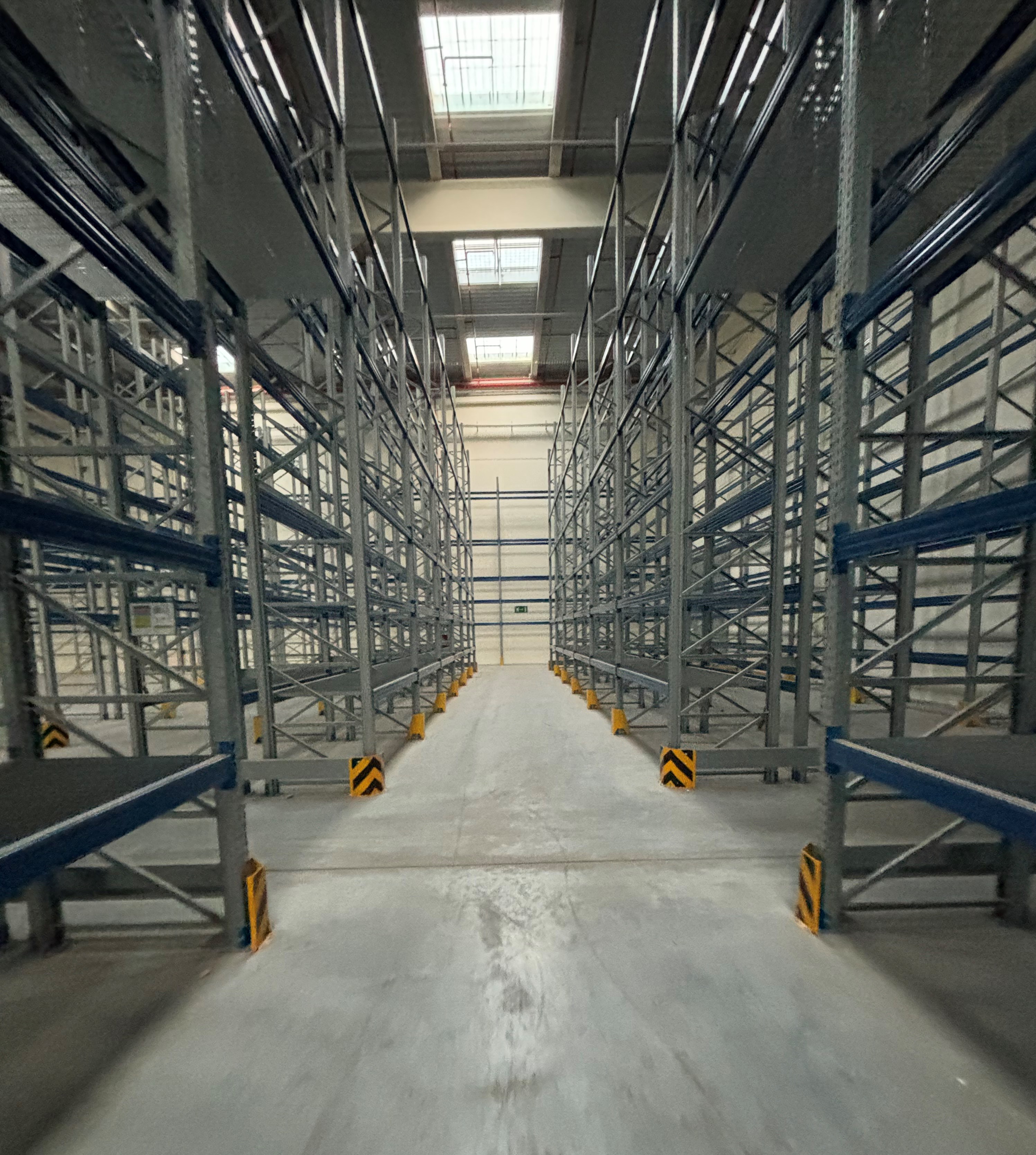 Interior de la Nave (espacio de almacenamiento dos)