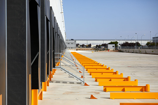 Exterior nave en Torija