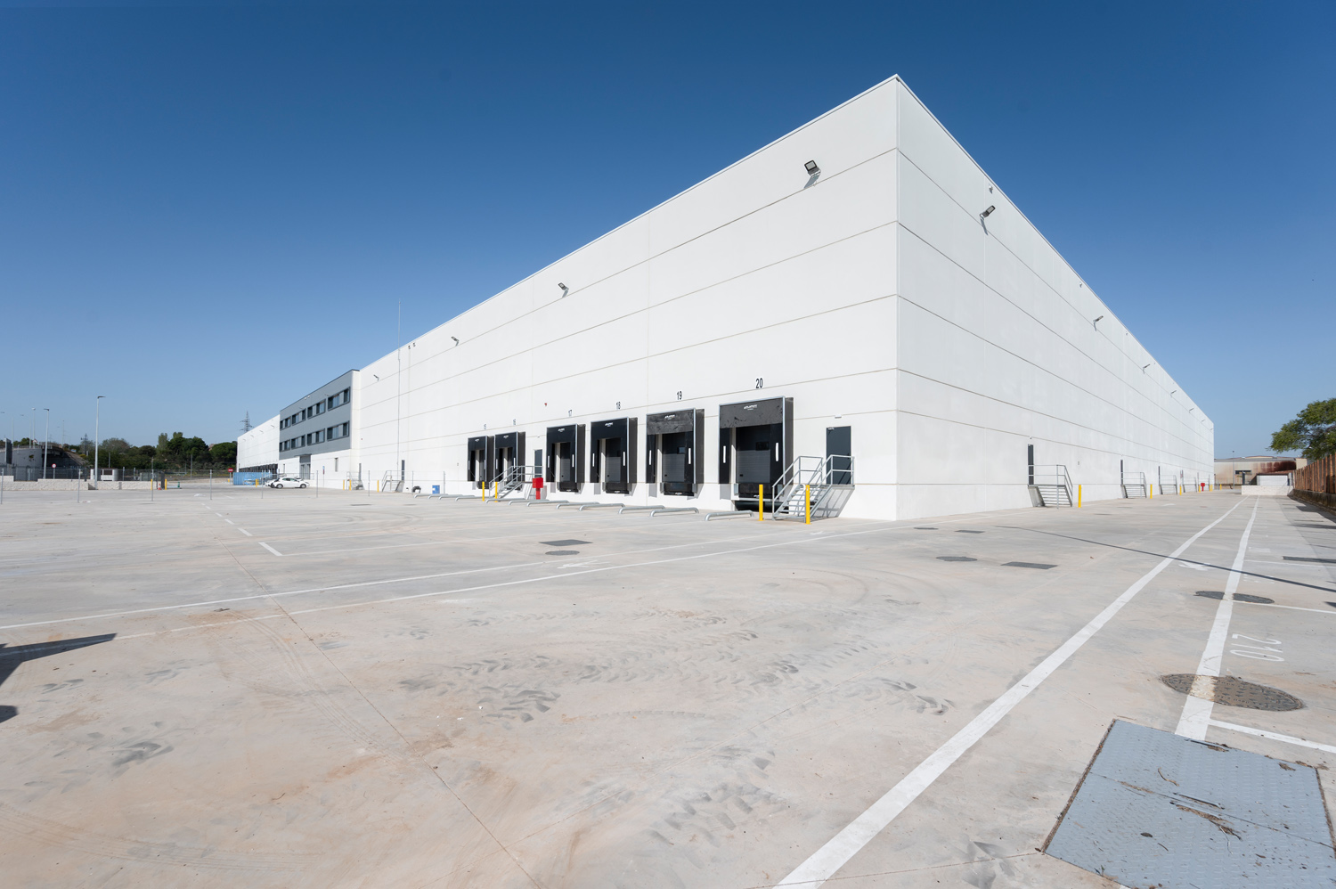 Exterior Nave Azuqueca de Henares