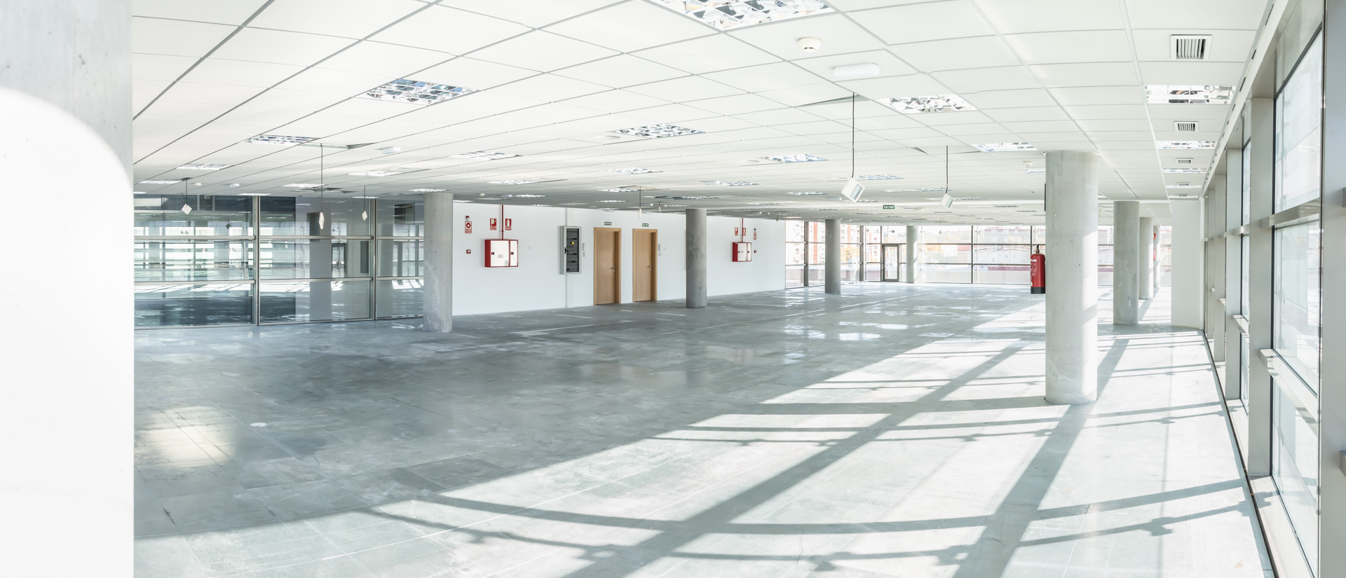 Espacio interior de oficinas 5