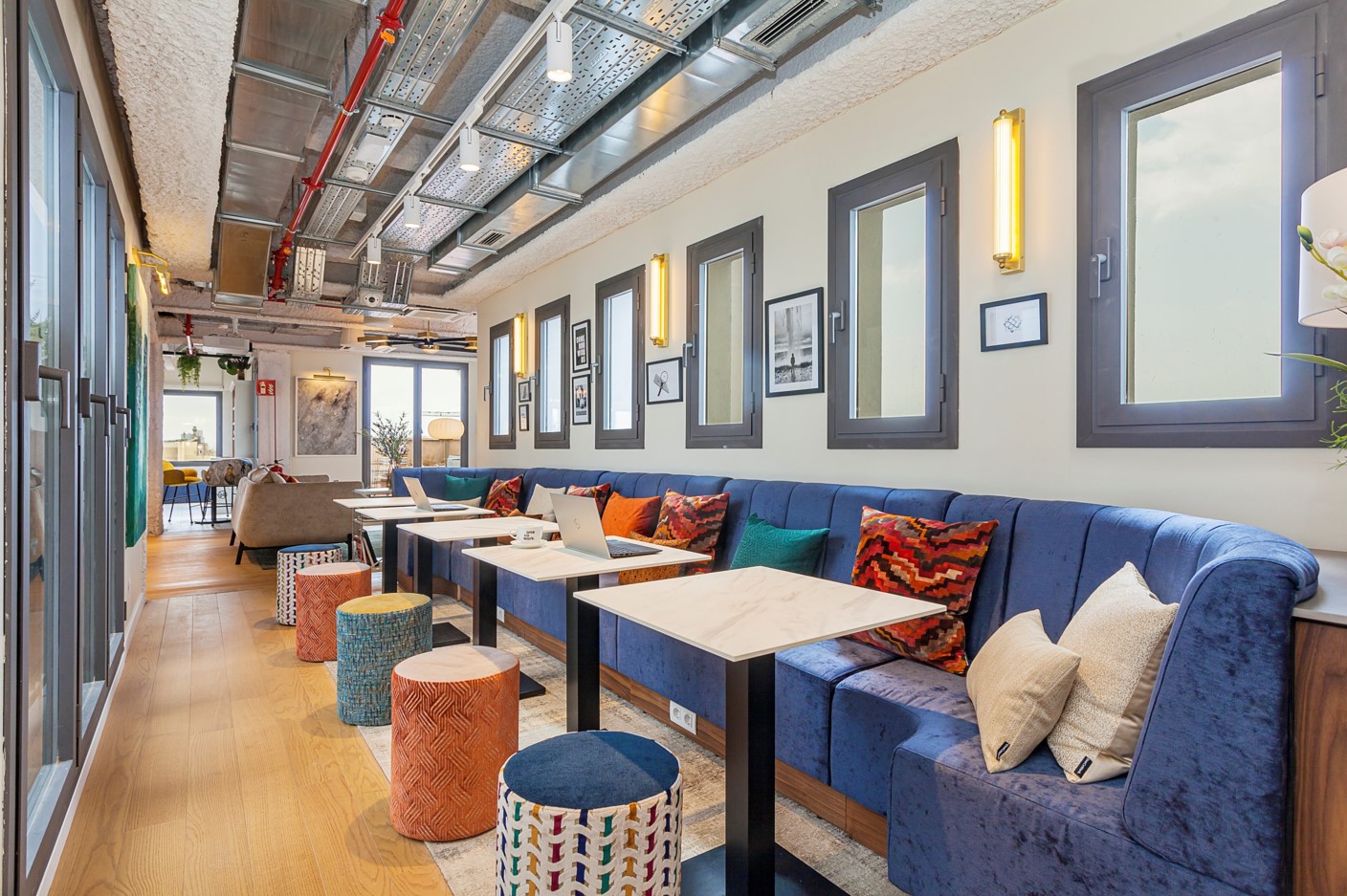 Interior zonas comunes OneCoWork