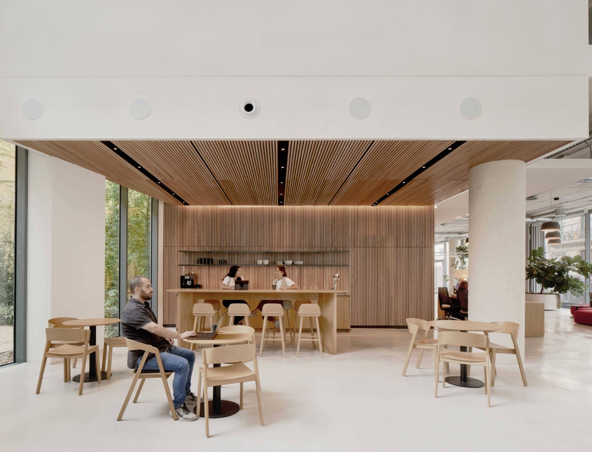 Interior zonas comunes CloudWorks