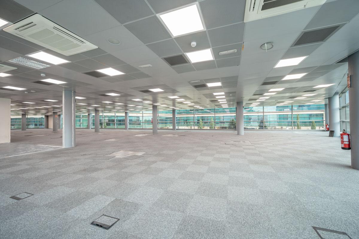 Interior oficina edificio Trianon