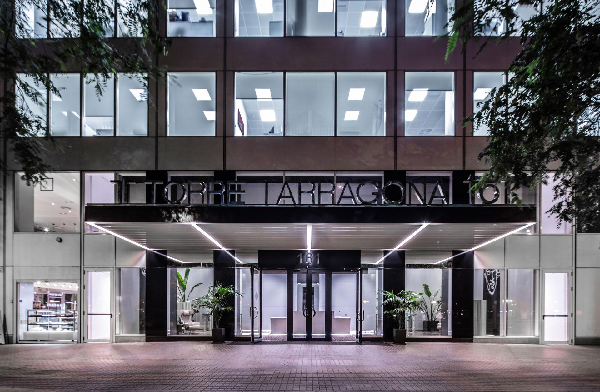 Entrada oficinas Tarragona 161