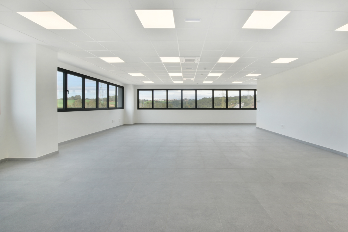 Interior espacio de oficinas 1
